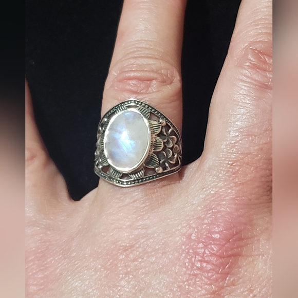 Rainbow Moonstone Flower Ring ~ 925 Sterling Silver - Picture 3 of 16